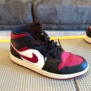 Air Jordan 1 Mid Mens 13